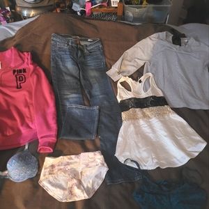 Junior's/ women's size XS &SMALL 7 pieces outfit deal